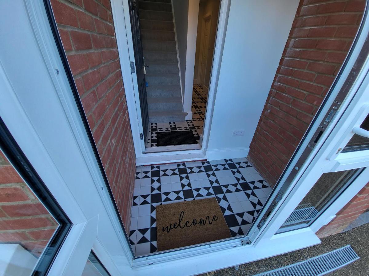 High Spec Large 6 Bedroom House! Kingston upon Thames  Luaran gambar