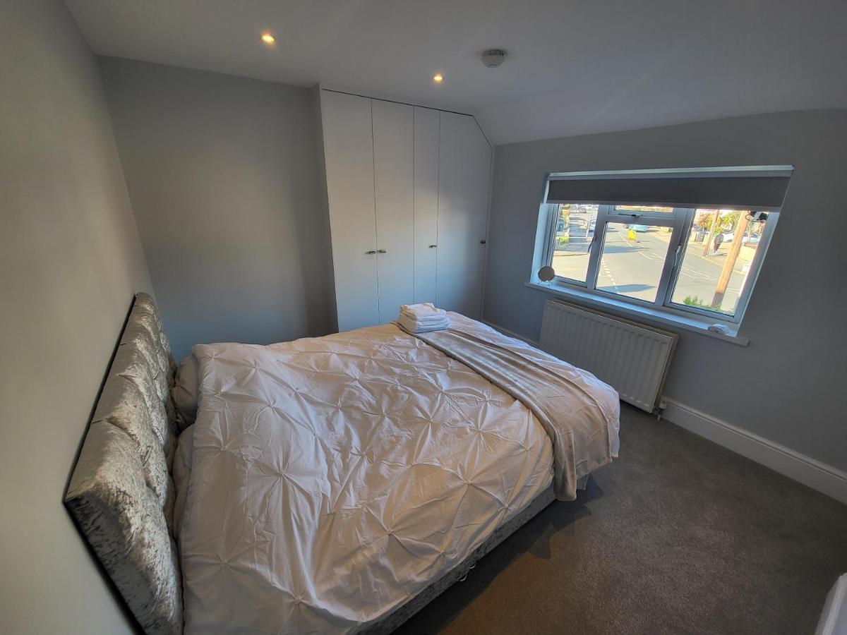 High Spec Large 6 Bedroom House! Kingston upon Thames  Luaran gambar