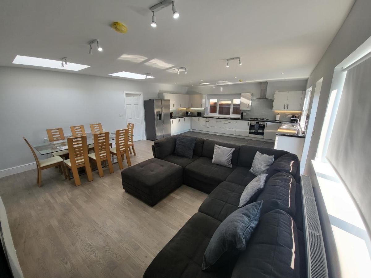 High Spec Large 6 Bedroom House! Kingston upon Thames  Luaran gambar
